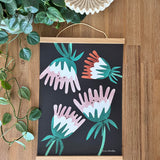 30cm Magnetic Print Hanger